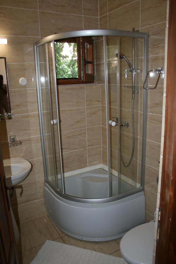Albinuta Guesthouse Ozun Zewnętrze zdjęcie