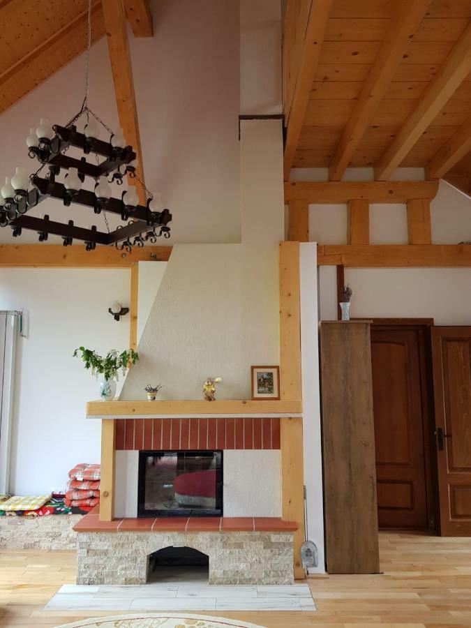 Albinuta Guesthouse Ozun Zewnętrze zdjęcie